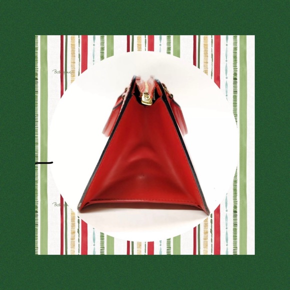 Louis Vuitton Red Epi Triangle Bag! - Picture 5 of 12